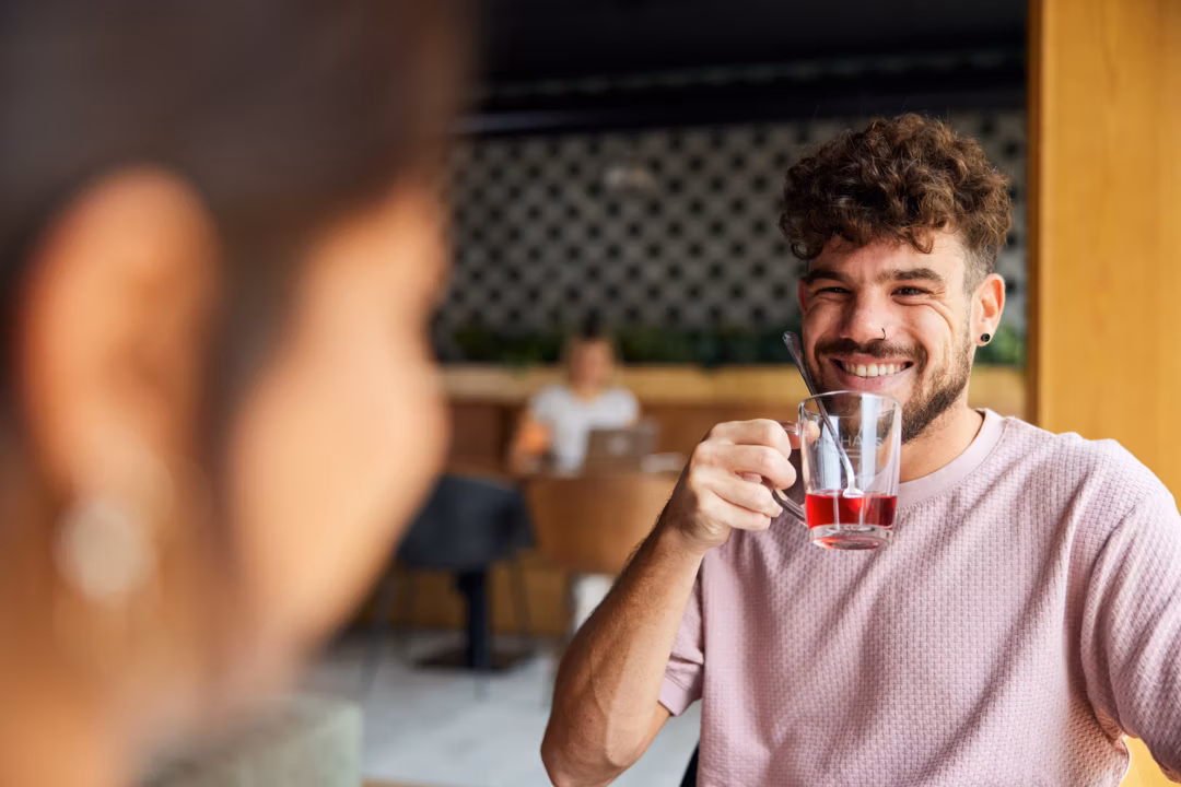 Person drinking black tea for antioxidants